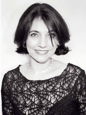 Elaine Boniolo - Soprano